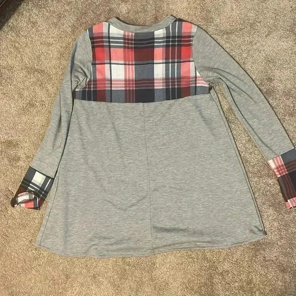 Gorilla Cat top size small - Picture 3 of 3